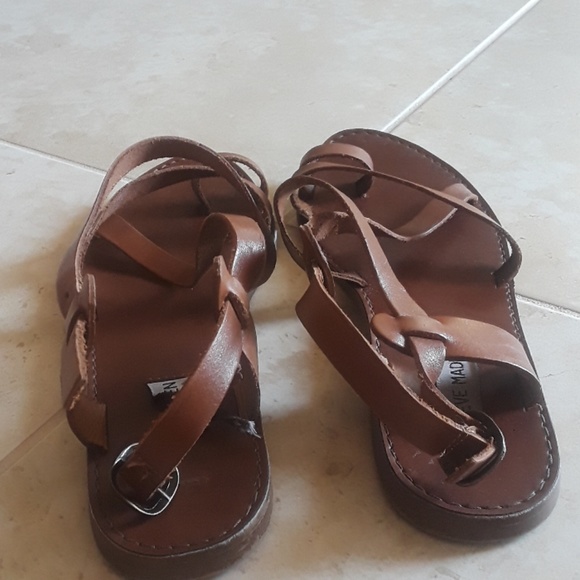 Shoes - Picture 4 of 4